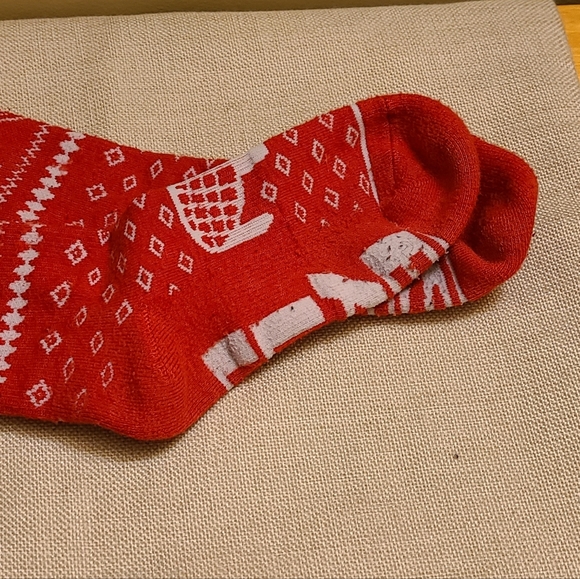 Spike ball red socks - Picture 3 of 4